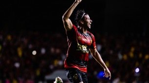 Chico, zagueiro do Sport