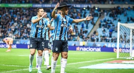 Grêmio vence o Fortaleza por 2 a 1 no Brasileirão
