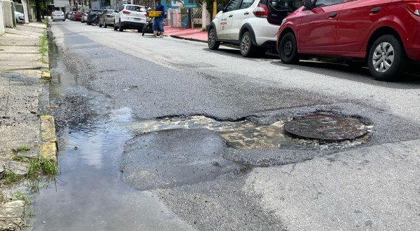 Extravasamento de esgoto nos Aflitos
