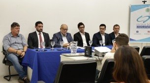 Oposi&ccedil;&atilde;o convocou coletiva de imprensa para justificar por que est&aacute; questionando a contrata&ccedil;&atilde;o