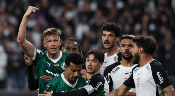 Zaga do Palmeiras Vira Preocupação Após Dérbi e Derrota na Copa do Brasil