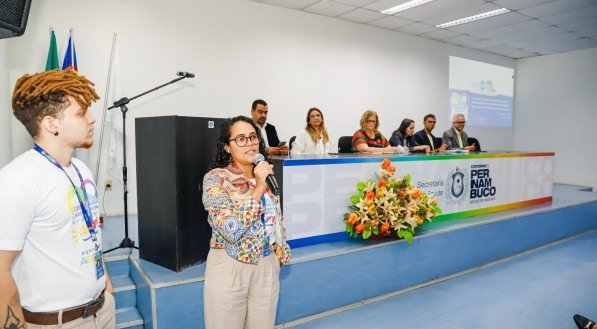 Aula inaugural do curso "Especialização em Atenção Multiprofissional em Transtornos do Neurodesenvolvimento com ênfase no Autismo"