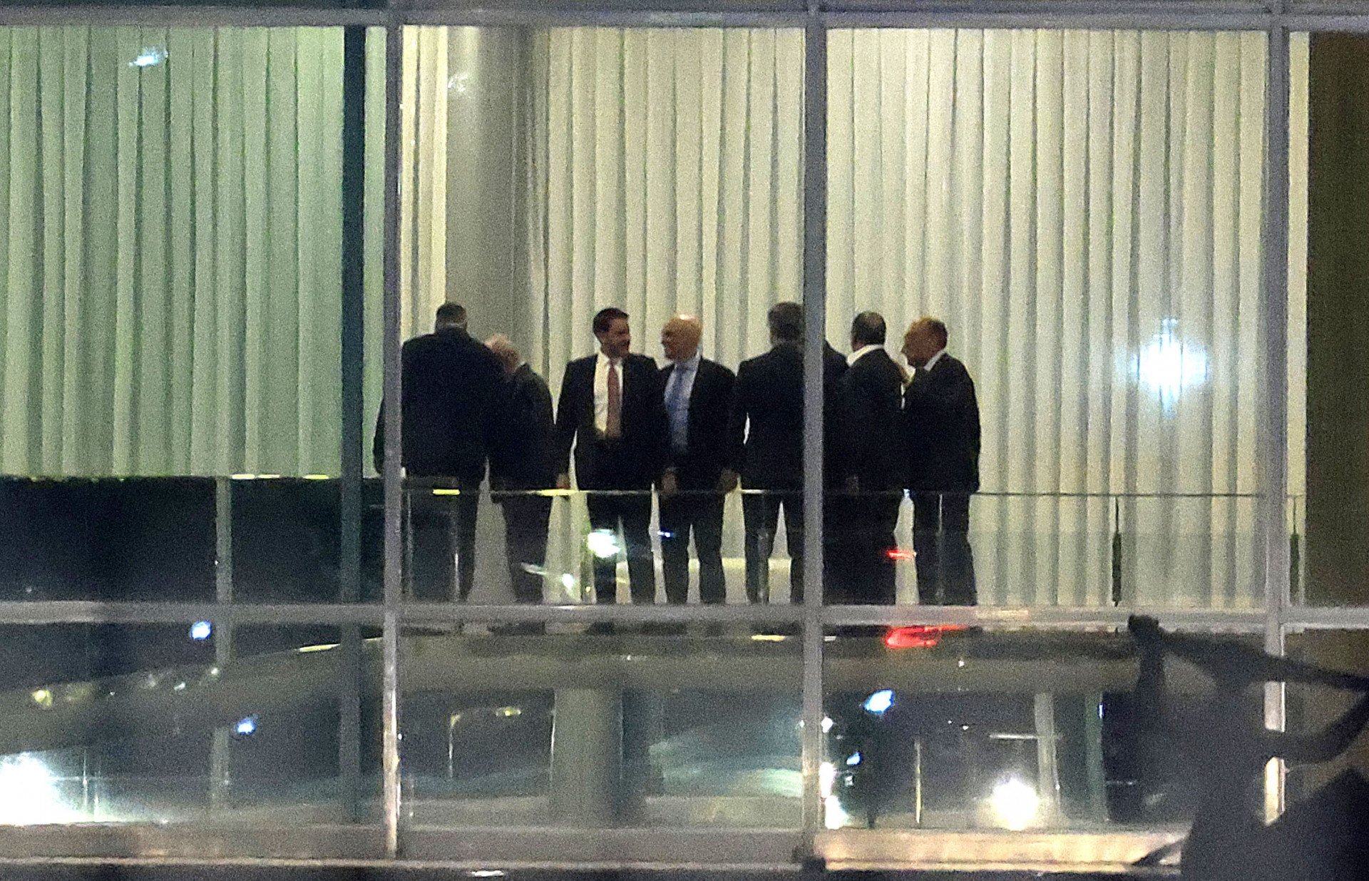 Em jantar, Lula tenta protagonismo na defesa de Moraes e do STF contra Trump