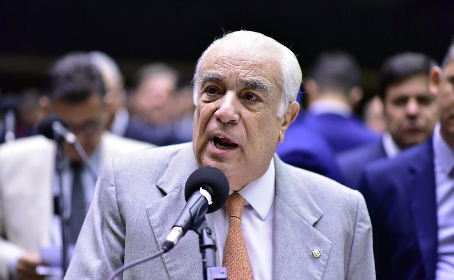 PL expulsa deputado que defendeu Alexandre de Moraes e criticou Donald Trump