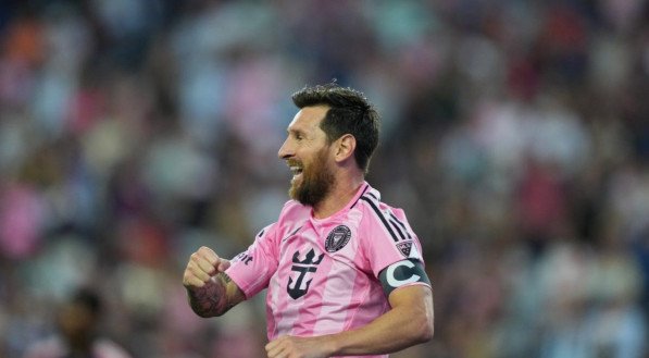 Inter Miami inicia negociação por renovação de Messi
