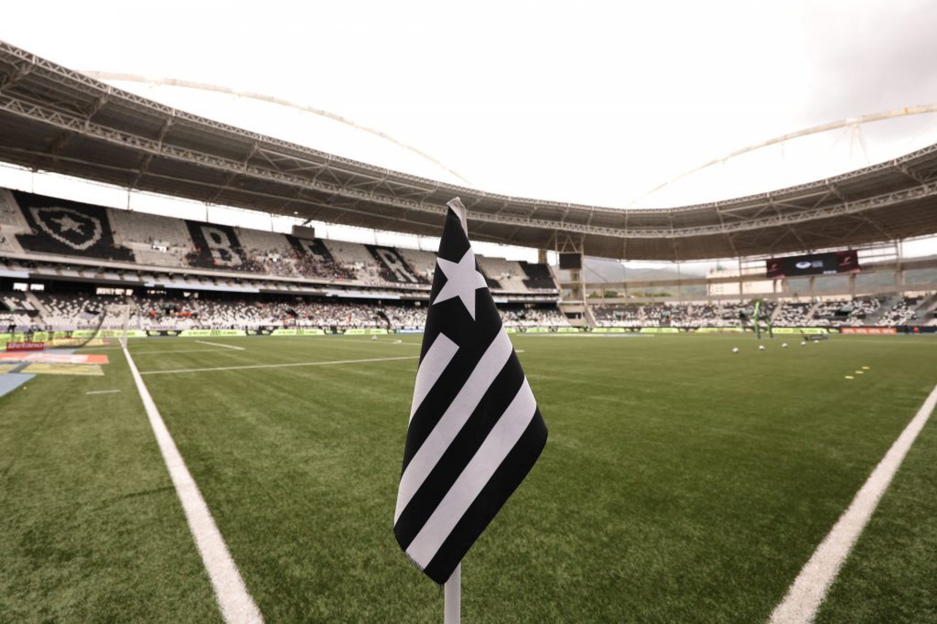 Botafogo ganha escudo com decisão judicial; entenda
