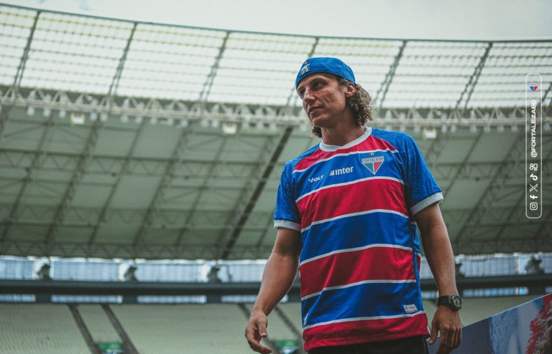 Zagueiro deixa o Leão do Pici para acertar com novo clube