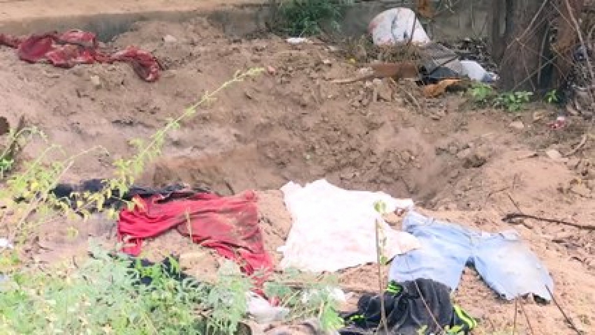 Duplo homicídio em Santa Cruz do Capibaribe: polícia encontra vestígios de sangue na casa do suspeito