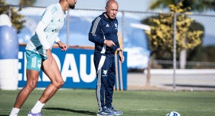 De olho na lideranÃ§a, Cruzeiro encara Botafogo pelo BrasileirÃ£o