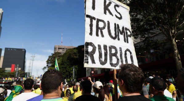 Apoiadores do ex-presidente do Brasil, Jair Bolsonaro (PL), fizeram um ato na Avenida Paulista, no centro de São Paulo, para o ato "Reaja Brasil", em defesa do fim da censura, pela Liberdade de Expressão e pela Anistia Já, neste domingo, 3 de agosto de 2025