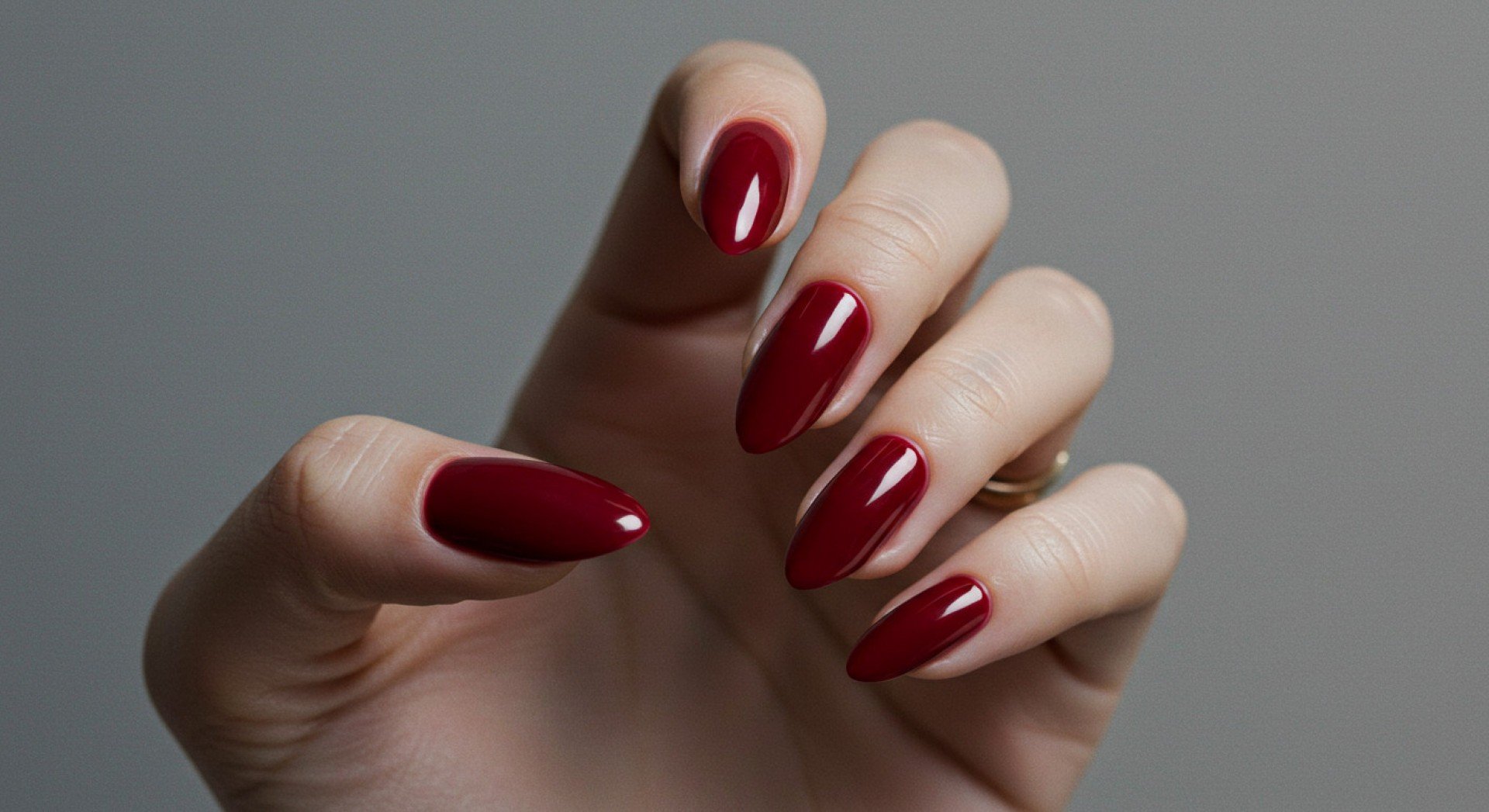 5 cores de esmalte elegantes que toda mulher deveria ter
