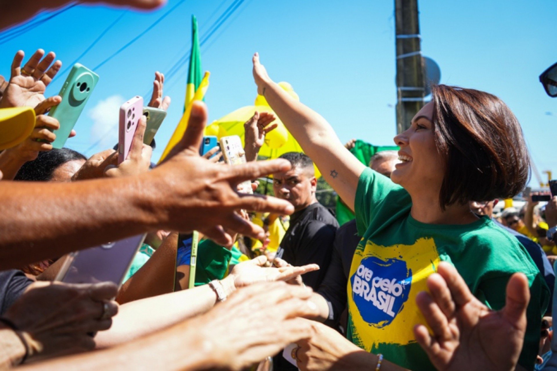 Michelle Bolsonaro chama Lula de 'cachaceiro sem vergonha' e adota tom de pré-campanha