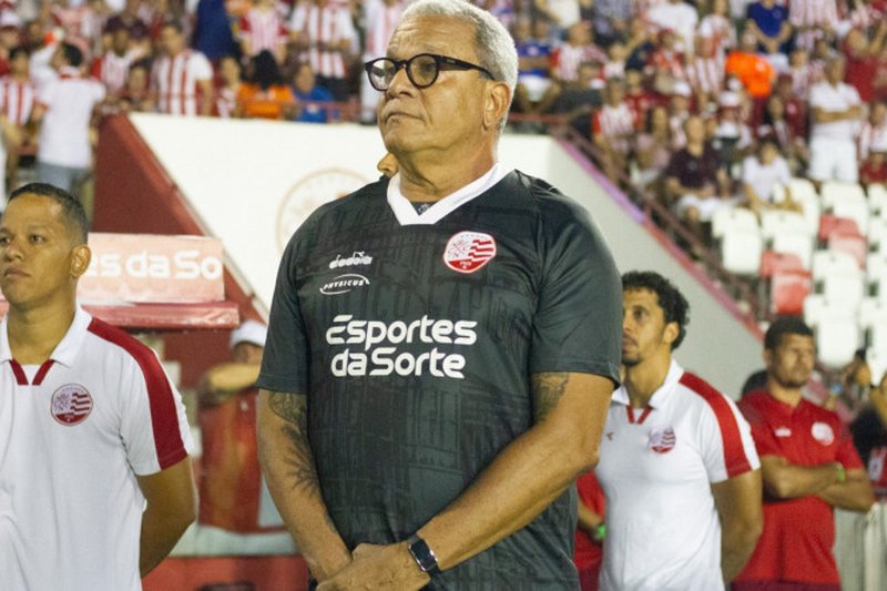 Hélio dos Anjos, técnico do Náutico