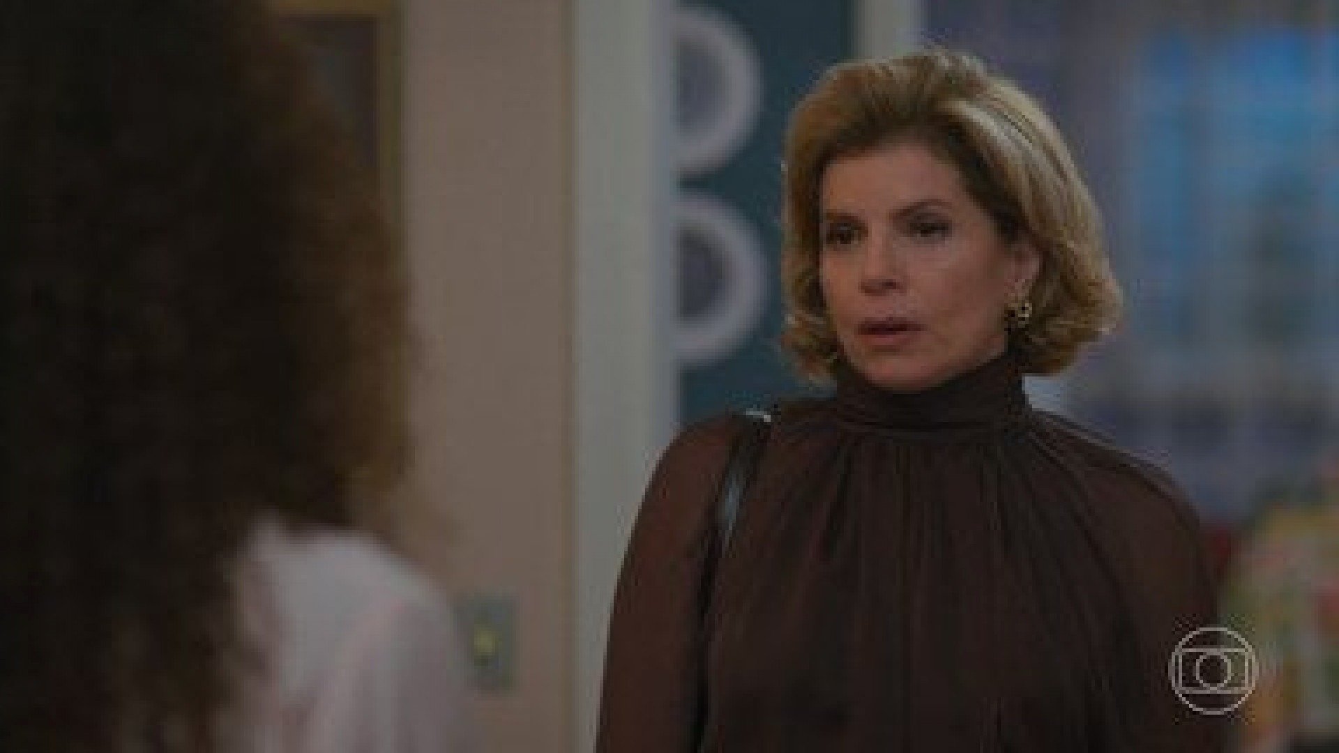 Que horas passa Vale Tudo hoje (05/08)? No novo capítulo, Odete decide armar para Raquel