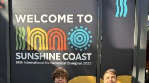 Alunos João Pedro Bandeira e Vinícius Pimentel se destacaram entre 635 estudantes de 114 países na 66ª edição da Olimpíada Internacional de Matemática (IMO).
