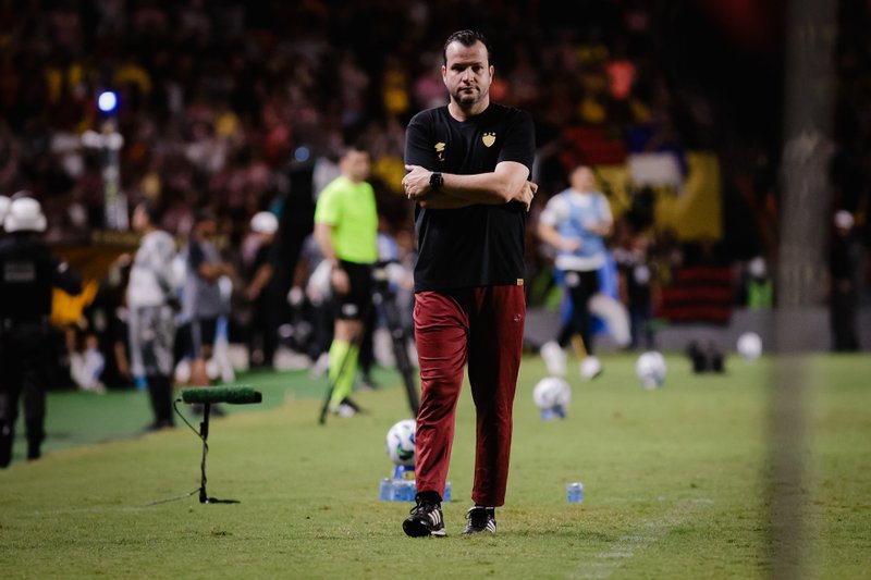 Daniel Paulista, treinador do Sport