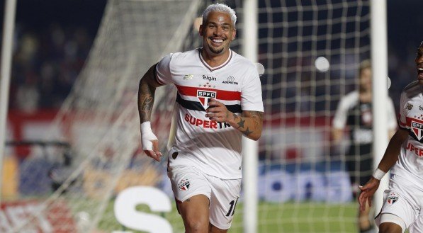 Luciano, atacante do São Paulo