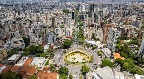 Imagem da vista aérea da cidade de Belo Horizonte, em Minas Gerais, Brasil