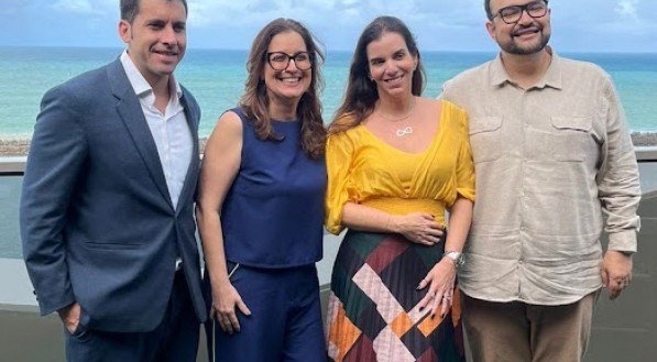 Mirella Martins, Milu Megale, Luiz Felipe Leal e André Brasileiro, em evento de gastronomia