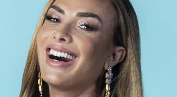 Estrela da Dança dos Famosos, Nicole Bahls revela novo affair