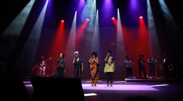 Festival reúne público no Recife em defesa da equidade racial e da presença de mulheres negras no comando das empresas