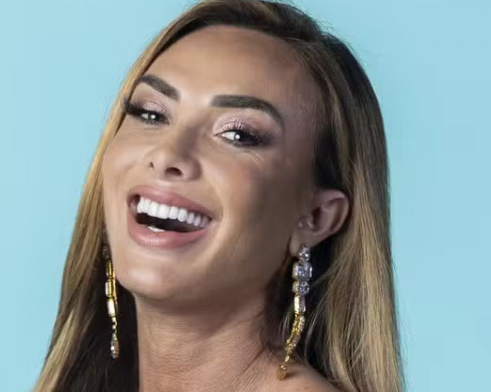 Estrela da Dança dos Famosos, Nicole Bahls revela novo affair