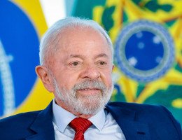 Lula diz apoiar autonomia integral do Panamá sobre canal, alvo de ameaça de Trump