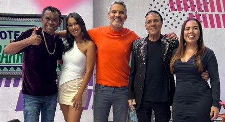 Gino Liver, Walter de Afogados e suas filhas no Boteco do Barra