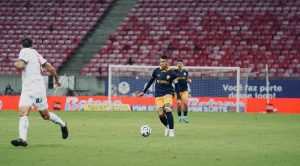 Lance do jogo entre Retrô x Bahia pela Copa do Brasil 2025