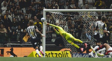 Galo levou a melhor sobre o Rubro-Negro ao vencer por 4 a 3 nos pÃªnaltis, em duelo pelas oitavas de final da Copa do Brasil.