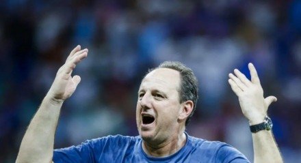 O Bahia avançou para as quartas de finais da Copa do Brasil, após vencer o Retrô por 3x2 na Arena Fonte Nova e garantir um 0x0 no Pernambuco, na noite da última quarta-feira (06).