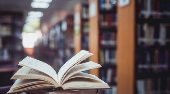Confira os melhores livros de romance dos últmos tempos