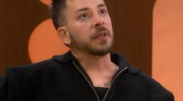 Gay? Junior Lima relembra boatos sobre sua sexualidade e desabafa: “Insegurança”