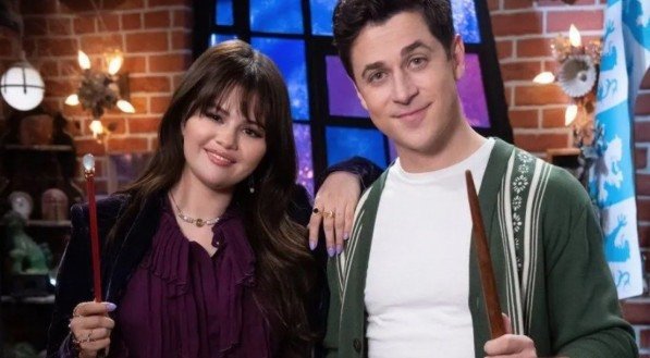 Série Os Feiticeiros Além de Waverly Place