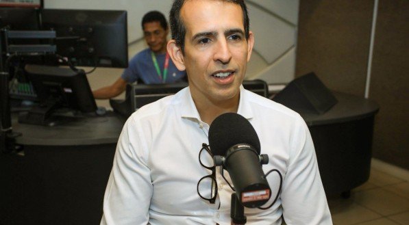 Gustavo Werneck CEO da Gerdau na Rádio Jornal, no Passando a Limpo.
