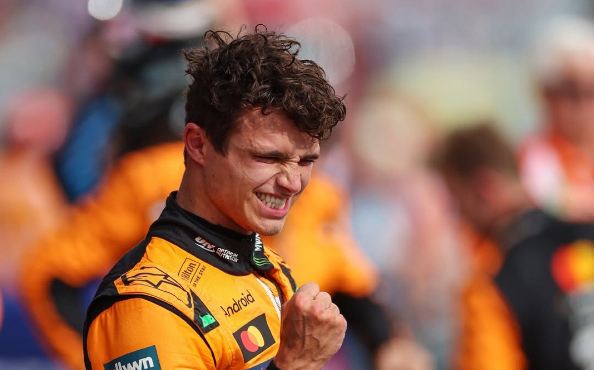 Lando Norris celebra vitória no GP da Hungria 2025