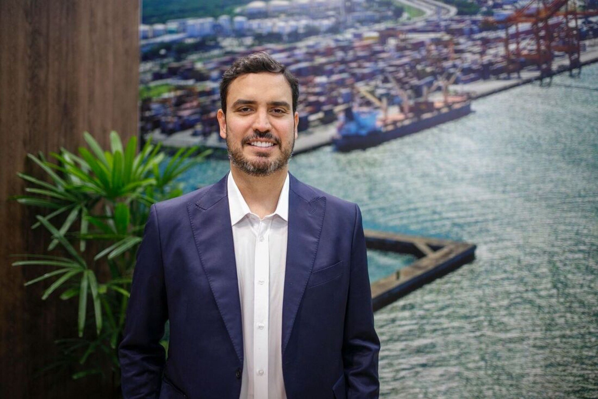 Presidente de Suape almeja terminal de minérios, mas depende da Transnordestina para avançar