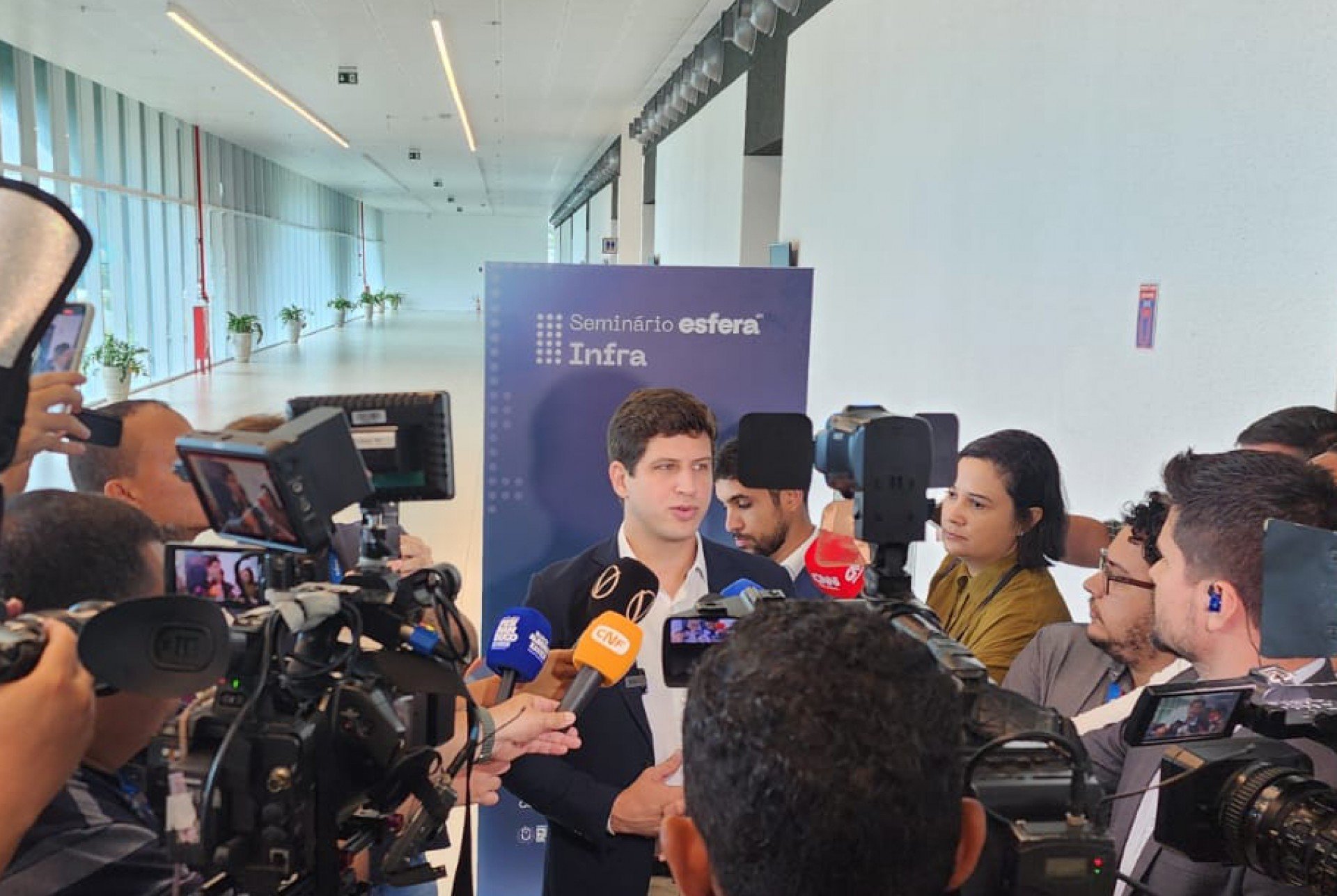João Campos evita polemizar saída de Danilo Cabral da Sudene e nega enfraquecimento do PSB