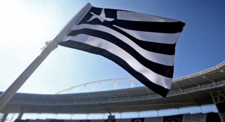 Botafogo dá show no Castelão e confirma força na luta pelo G-6