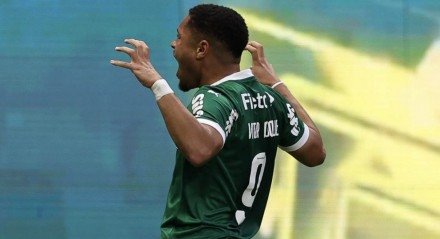 Palmeiras busca a virada pelo Campeonato Brasileiro e Vitor Roque marca pela primeira vez no Allianz Parque com a camisa do Verdão