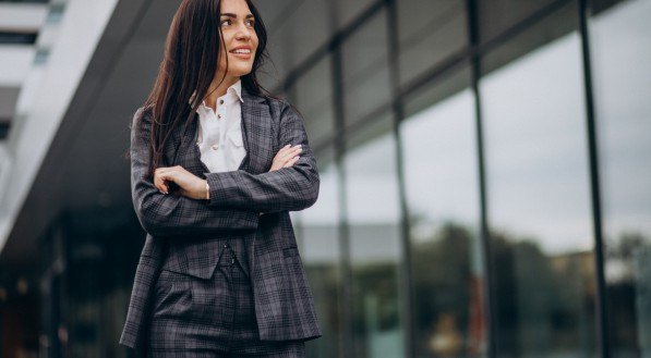 Advogada explica lei que garante 30% das vagas em conselhos de estatais para mulheres