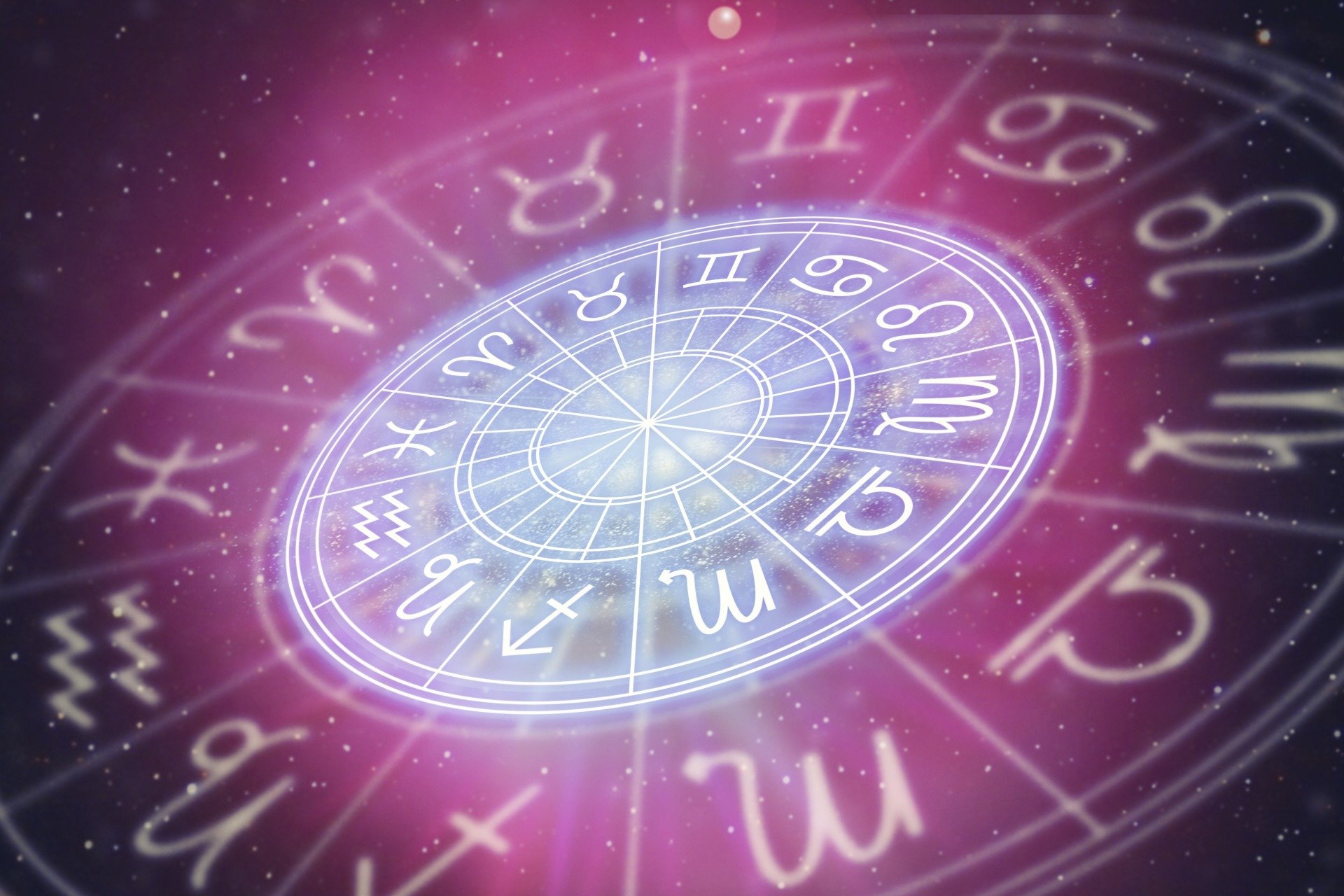 Astros em conflito: 4 signos sob pressão pedem calma e paciência