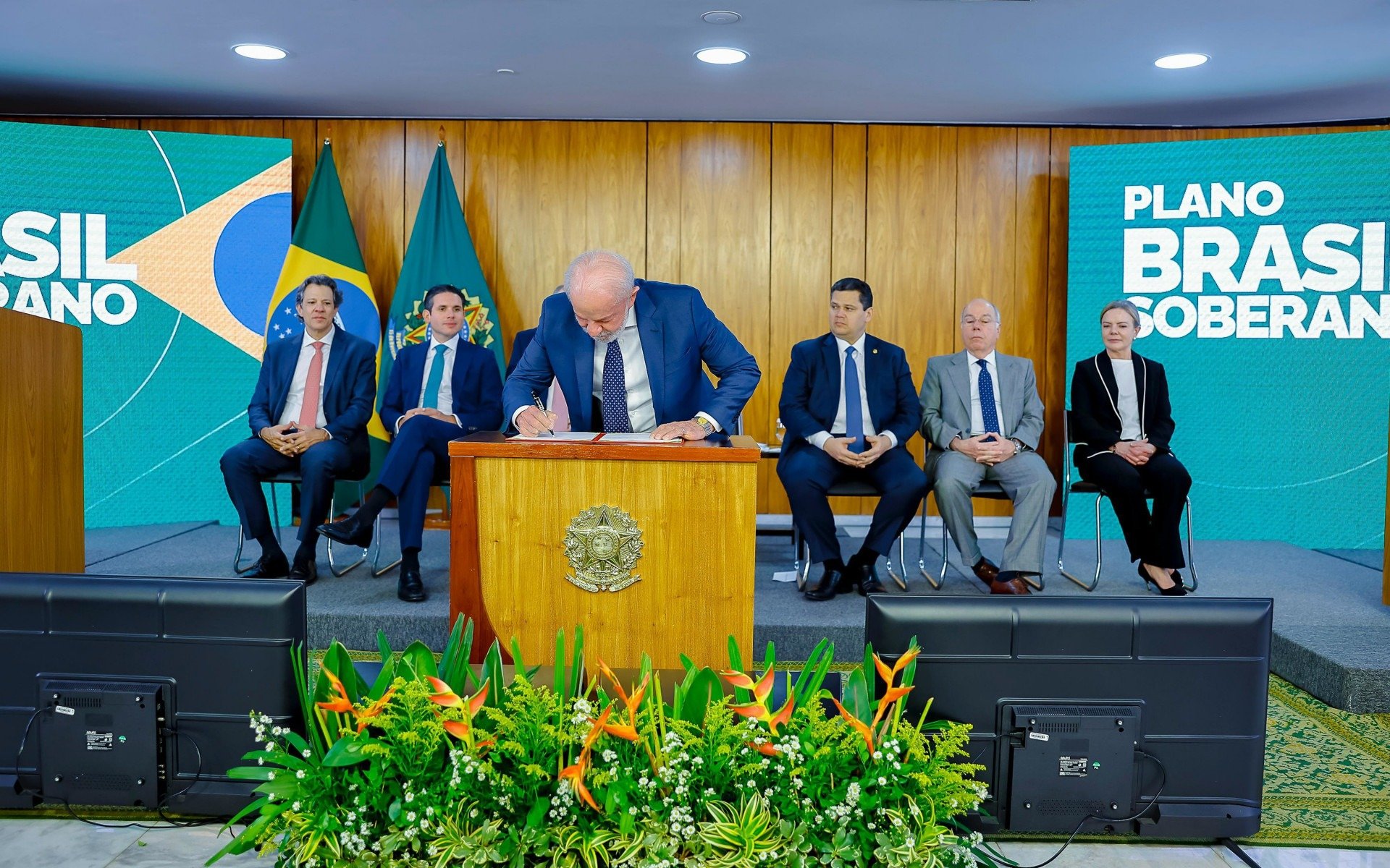 Foto da capa: Política em Brasília