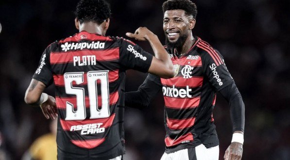 Plata e Emerson Royal, jogadores do Flamengo