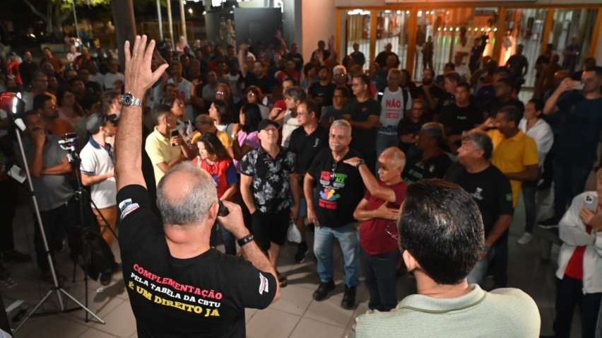 Sindicato dos Metroviários de Pernambuco (Sindmetro-PE) realizou assembleia extraordinária nesta quarta-feira (13), na Estação Central do Recife