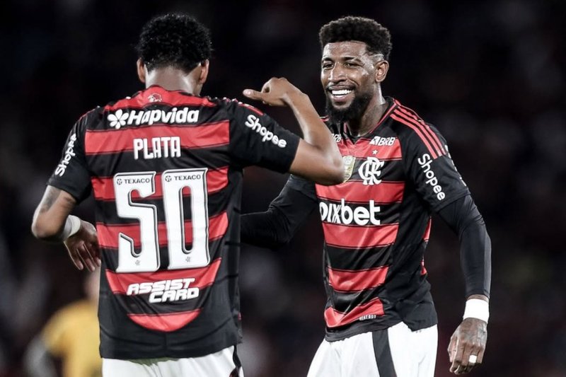 Plata e Emerson Royal, jogadores do Flamengo