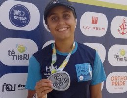 Atleta do Projeto Tênis na Lagoa é vice-campeã de etapa do Circuito Estadual do Rio de Janeiro