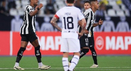 Botafogo recebe a LDU em um novo capítulo de confronto equilibrado
