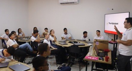 Associação oferece curso gratuito de inglês para jovens na Zona da Mata; veja como participar