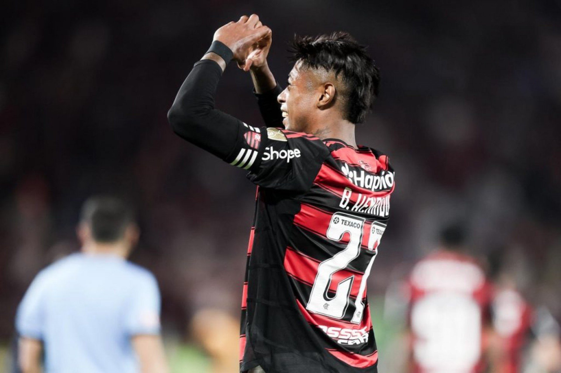 Bruno Henrique decide e Flamengo vence o Inter na Libertadores